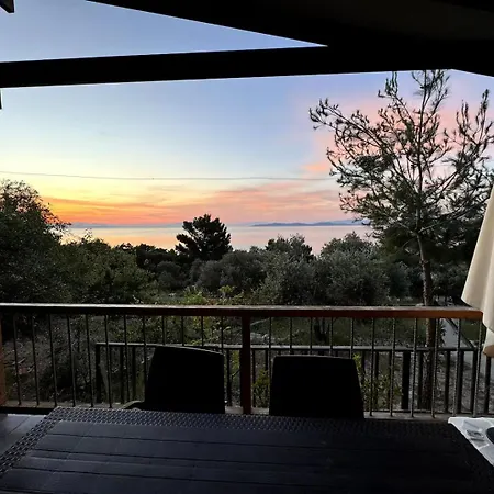 House With Sea View Three Minutes From The Sea